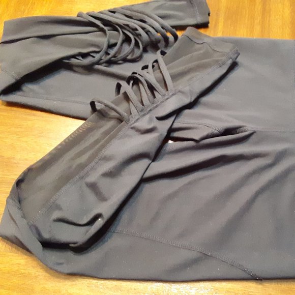 SALE EUC Black Leggings/mesh/sheer bottoms Sz S - Picture 4 of 12